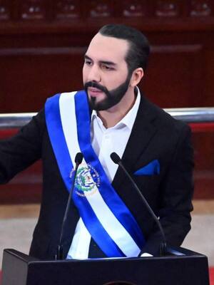 No juegues con fuego Bukele| columna de Katherine Diartt