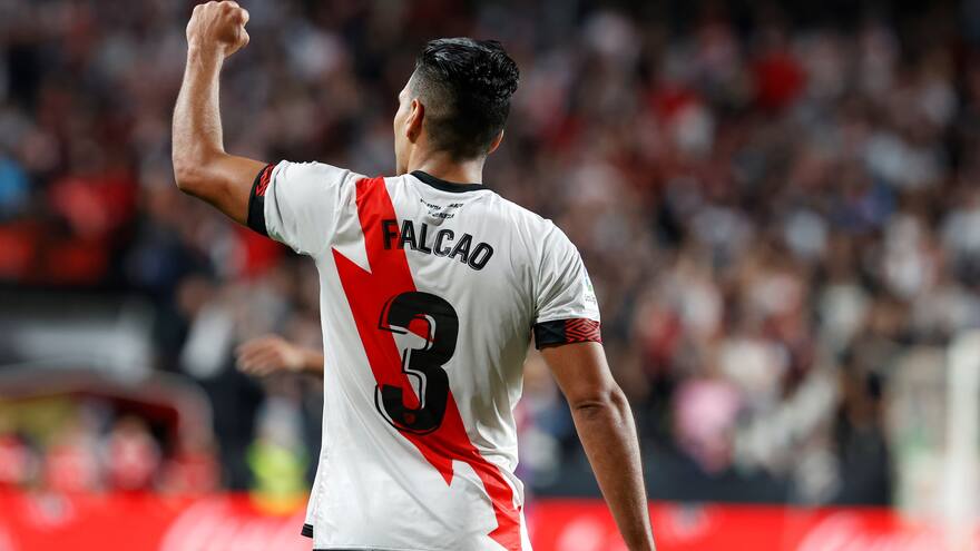 Falcao vuelve a jugar con Galatasaray, pero vestido de Rayo Vallecano