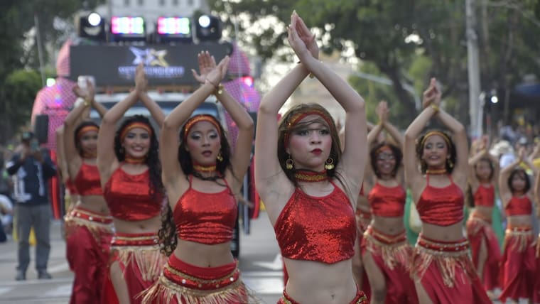 ¡Así se vive la guacherna 2025 en la carrera 44!