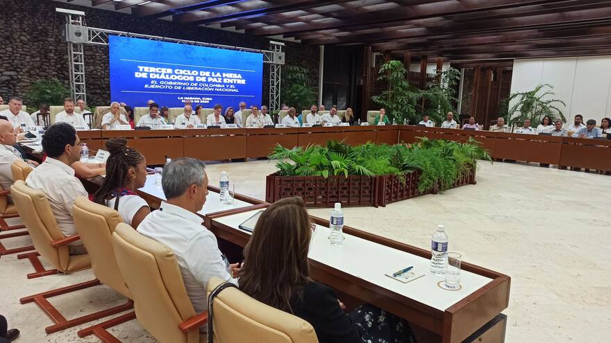 Plan para asesinar al fiscal Barbosa: qué debe hacer el Gobierno con los diálogos con el Eln