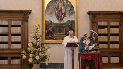 El papa pide fraternidad entre culturas y religiones en primer vídeo de 2021