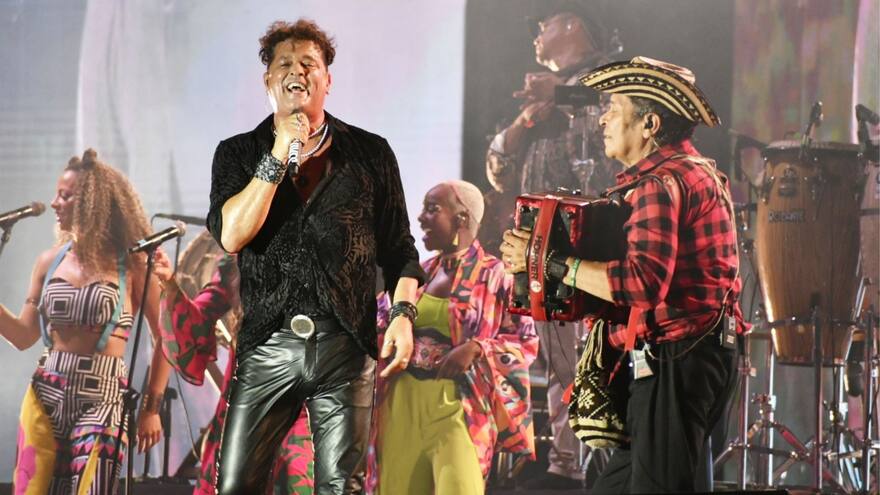 Por lo alto Carlos Vives inicia tour 30 años con la Provincia en Valledupar