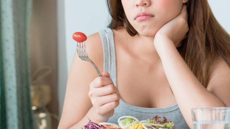 Así influyen los pensamientos en la relación con la alimentación