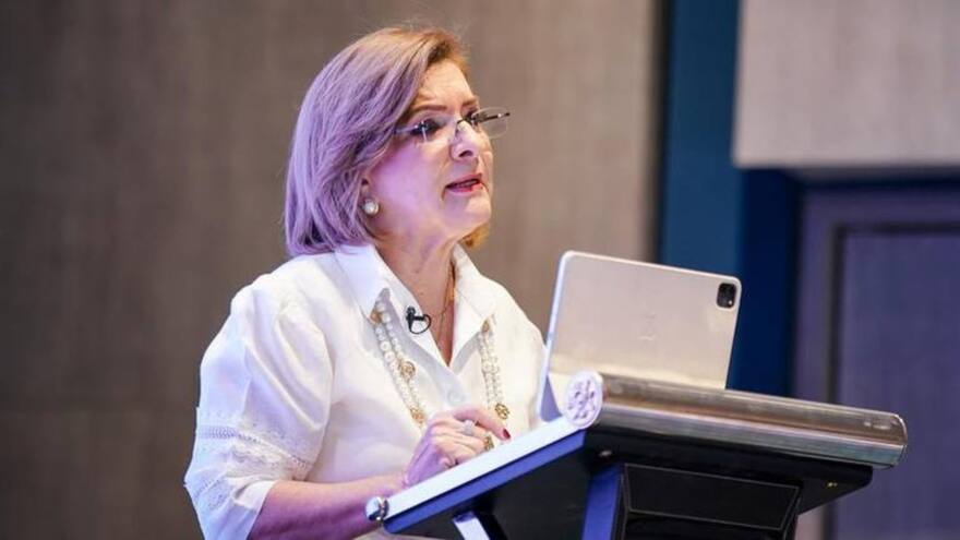 Procuraduría advierte que menores adoptados no deben presentar sentencia de parentesco para salir del país