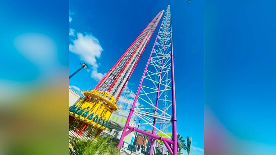 Un adolescente muere al caer de una atracción en un parque de Orlando
