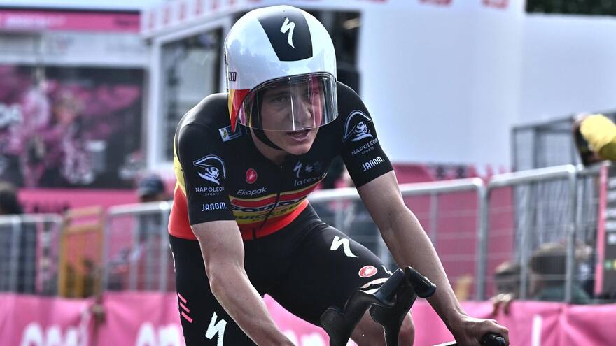 Uno de los mejores ciclistas del mundo se baja del Tour de Francia