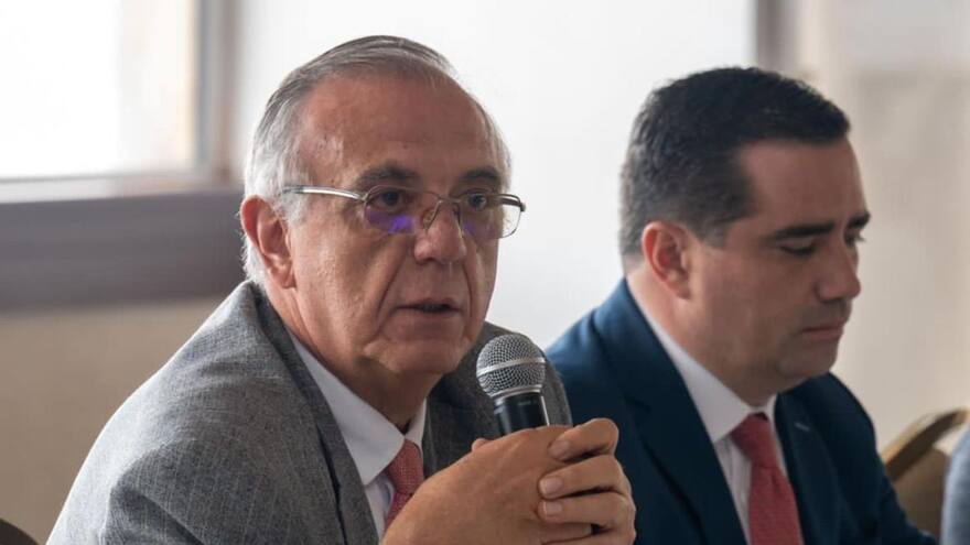 Mindefensa investiga si policías fueron trasladados por creencias religiosas