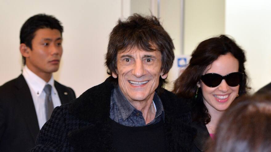 El Rolling Stone Ronnie Wood revela que tuvo un cáncer de pulmón