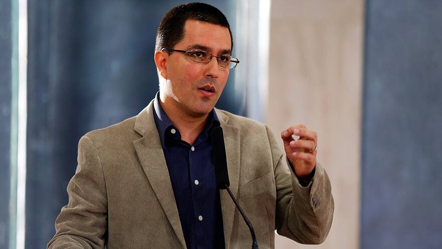 Venezuela pide a Colombia cesar 'provocaciones' a sus militares