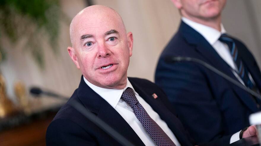 EE. UU. enviará a juicio a su secretario de Seguridad, Alejandro Mayorkas