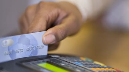 Compras con tarjetas de crédito serán más caras en diciembre; tasa de usura se ubicará en 25,02 %