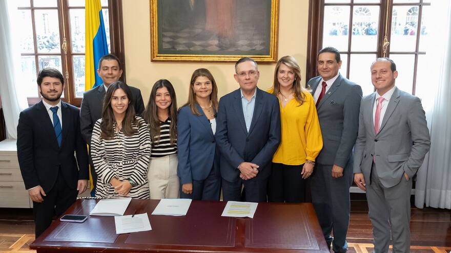 Conservadores radican proyecto de ley que actualiza legislación de violencia sexual digital infantil