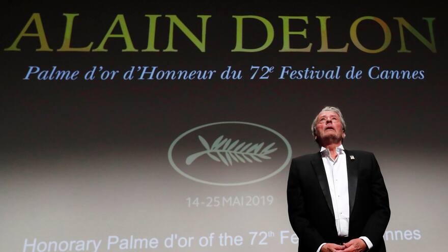 “Aunque hoy estamos tristes por el hombre, el artista perdurará”: Cannes