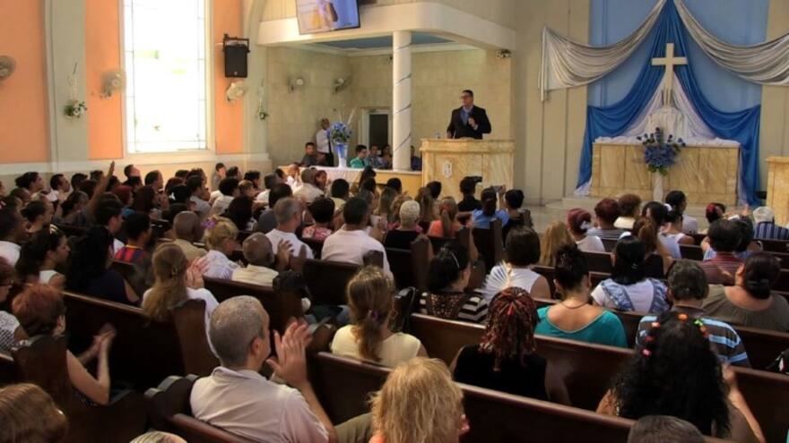 Evangélicos, en pie de lucha contra matrimonio homosexual en Cuba