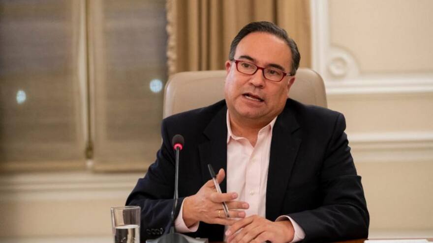 Luis Guillermo Plata renuncia como embajador de Colombia en España