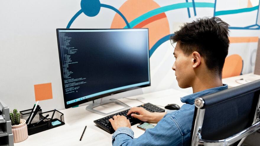 Platzi y Terminal: lanzan 200 becas para formación tecnológica