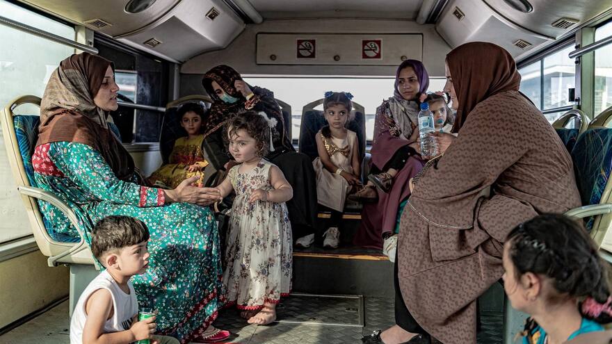 Los derechos de la mujer se fijarán en diálogo intraafgano, dicen talibanes