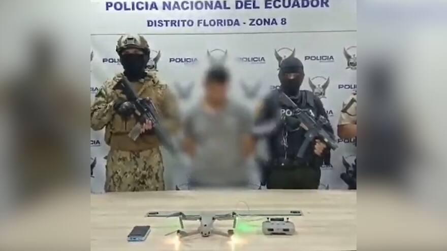 Policía de Ecuador rescata a once personas secuestradas tras seguir la pista de un dron