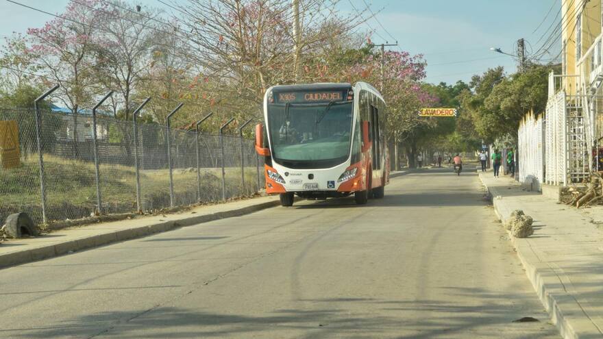 Transcaribe pone en servicio 1,2 km de vía en la carrera 83