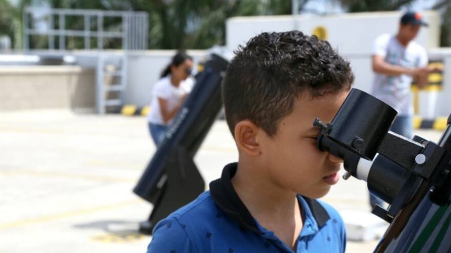 Desde el planetario se sigue el Tránsito de Mercurio en Barranquilla