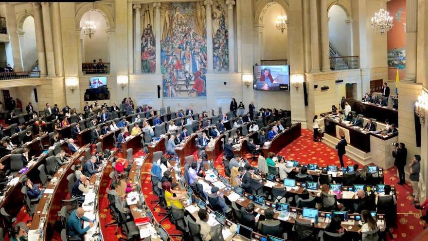 Levantan sesión de reforma a la salud por falta de 'quorum': faltan 30 artículos