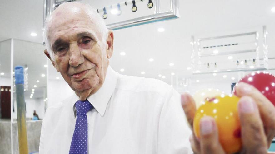 Murió Salvador Nazzar, el hombre de las 500 carambolas en una sola tacada