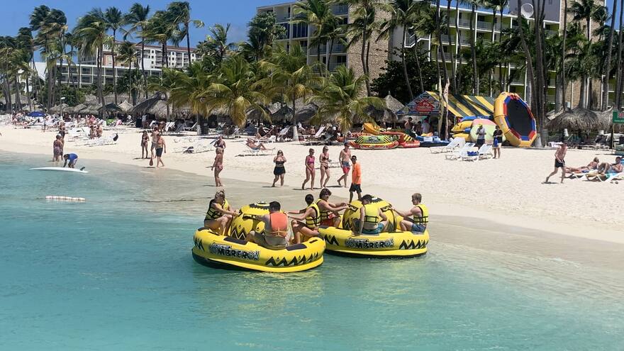 Tesoros naturales y culturales que convierten a Aruba en una isla feliz