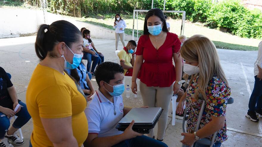 Gobernación del Atlántico consolida alianzas para beneficiar a estudiantes con discapacidad visual