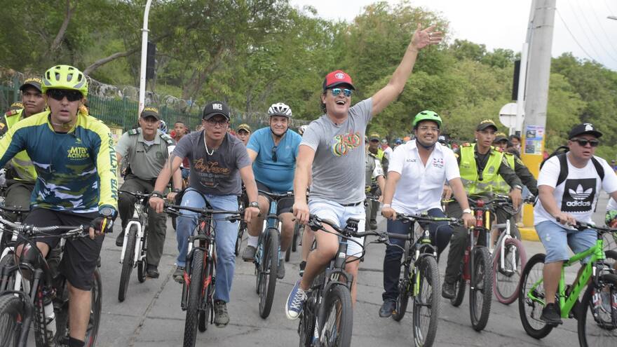 Carlos Vives pedaleó a lo Nairo Quintana en Valledupar