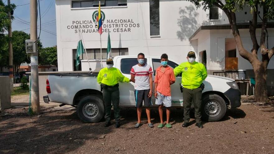 Sujetos roban camioneta y retienen a su conductor en La Guajira