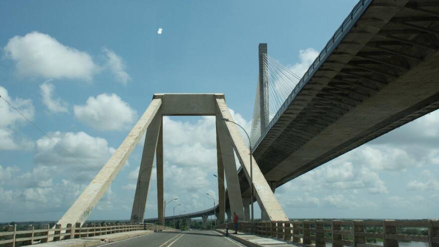 Ministro de Transporte habla sobre demolición del antiguo Pumarejo