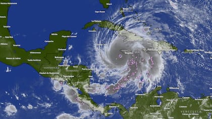 Al menos tres muertos en Jamaica por los preparativos ante el paso del huracán Melissa