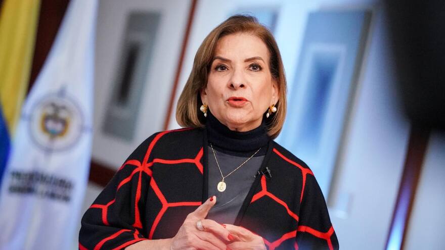 Procuradora se reúne con Minsalud, Sanitas y Cruz Verde por crisis de medicamentos