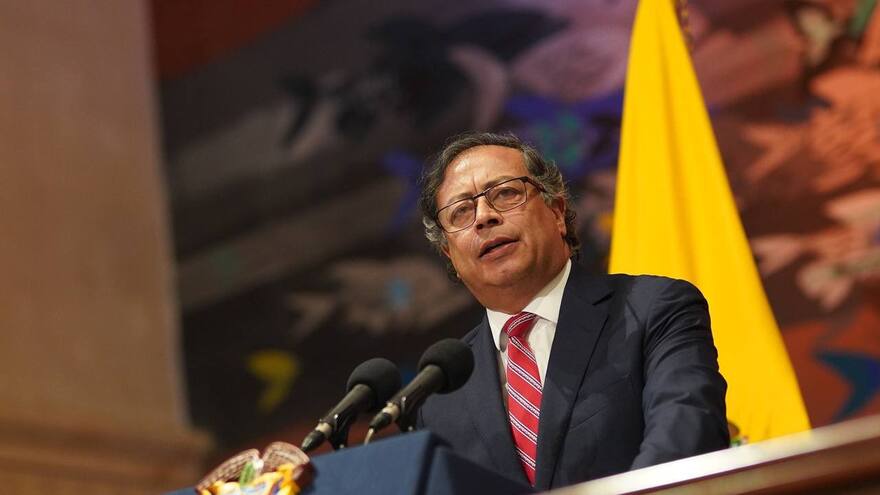 Acusaciones de Petro deterioran debate sobre financiación de campaña: Flip