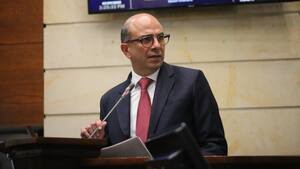 Magistrado Carlos Camargo propone suspender el decreto de emergencia económica