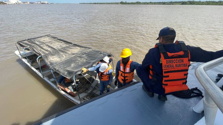 Dimar realiza control de pequeñas embarcaciones en la navegación fluvial