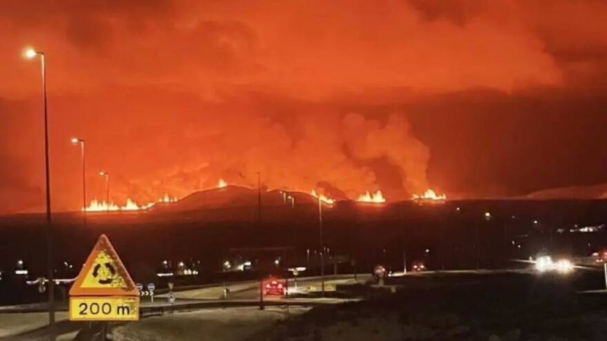 Volcán de Grindavik en Islandia hizo erupción tras meses de actividad sísmica