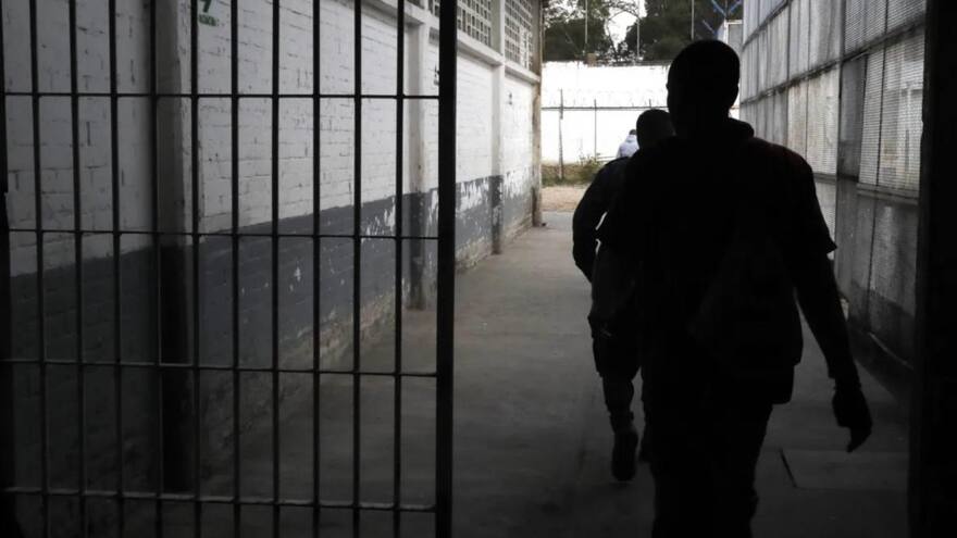 Renuncia subdirector de la cárcel La Modelo, coronel (e) Óscar Tovar Moreno, tras asesinato de Elmer Fernández.