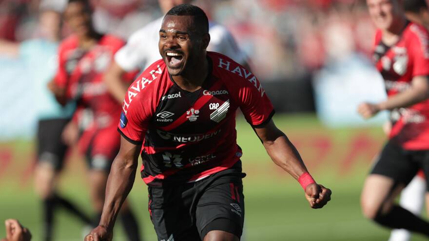 Nikao guía al Paranaense a su segunda Copa Sudamericana