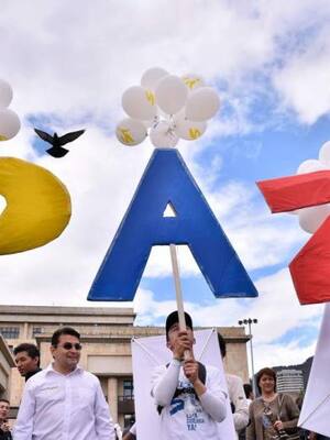 ¿Paz total? | Columna de Jorge E. Robledo