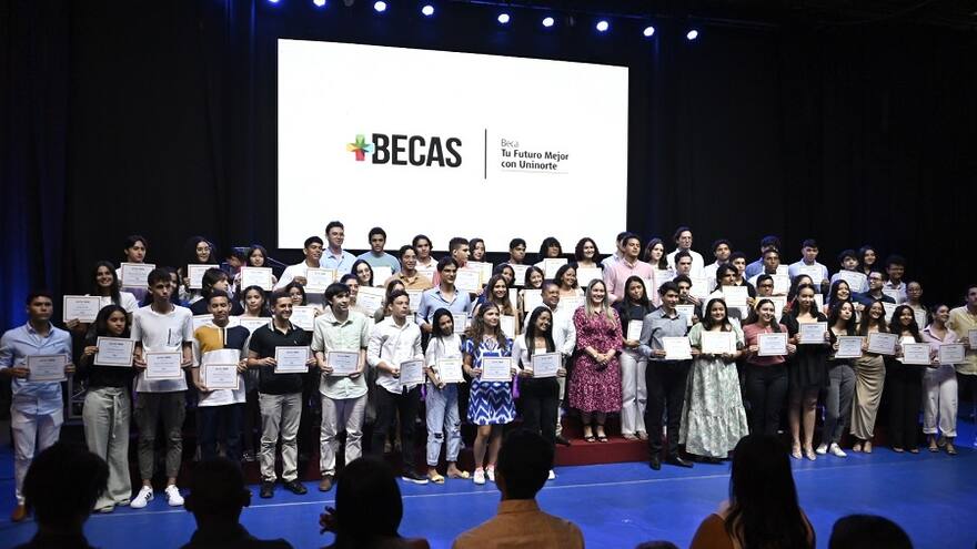 Entregan 213 becas para pregrado en la Universidad del Norte