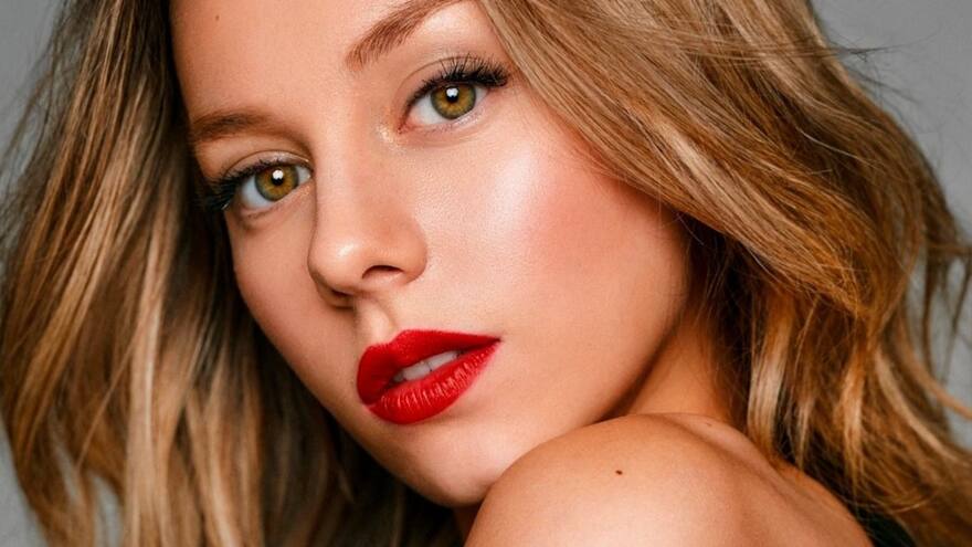 Ester Expósito, nueva musa de belleza