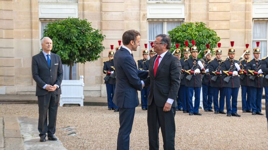 Reunión entre Gustavo Petro y Emmanuel Macron en París