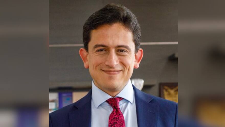 Luis Carlos Reyes sería el nuevo ministro de Comercio l publican su hoja de vida