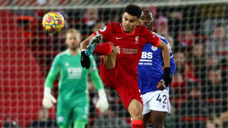 Luis Díaz levanta todo tipo de elogios luego de su debut en la Premier League con el Liverpool