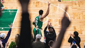 Tatum regresa, Doncic domina, los Knicks arrasan y los Heat cortan la racha de Charlotte