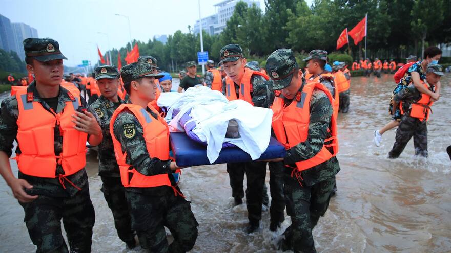 Inundaciones en China no dan tregua tras el paso del tifón In-fa