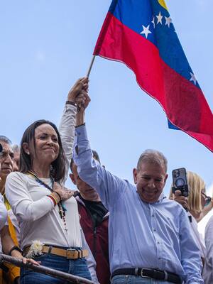 Entre derrotar y derrocar | Columna de Roberto Zabarain