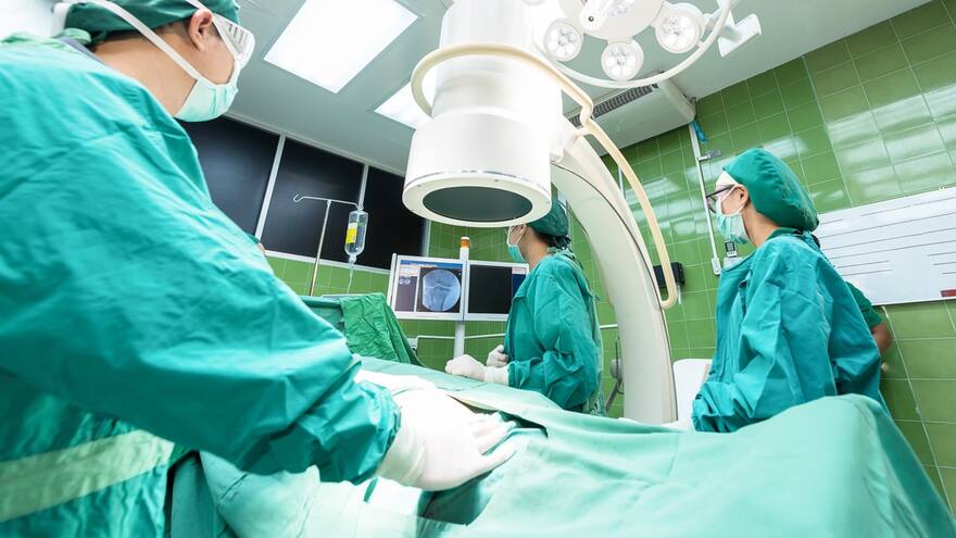 Reacciones sobre borrador del decreto con el que se modificaría el sistema de tarifas de sector salud