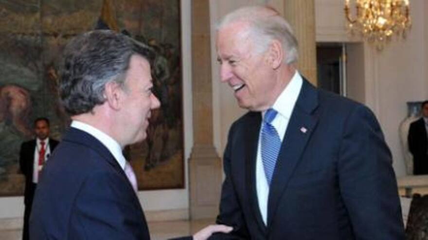 Santos, entre 100 nobeles que piden flexibilizar patentes